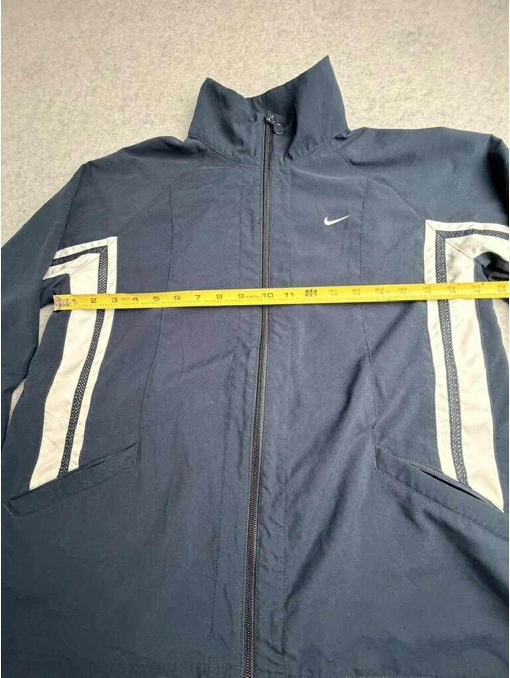 Nike Womens Athletic Jacket Navy Blue White Striped Full Zip Polyester Mock Neck